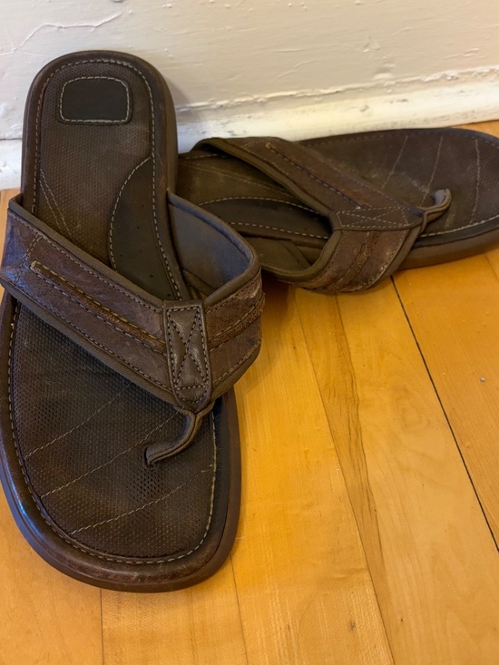 Sandals_&_Flip_Flops